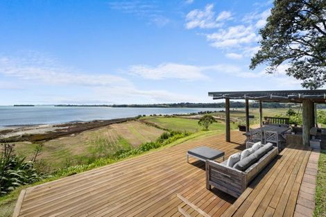 Photo of property in 349 Clifton Road, Whitford, Howick, 2571