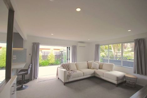 Photo of property in 17 Mackworth Street, Woolston, Christchurch, 8062