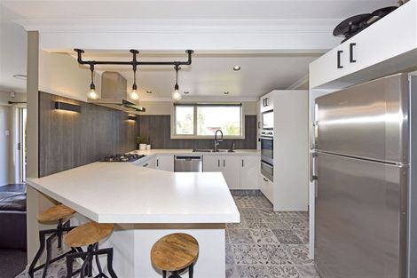 Photo of property in 4 Oldwood Street, Bishopdale, Christchurch, 8053