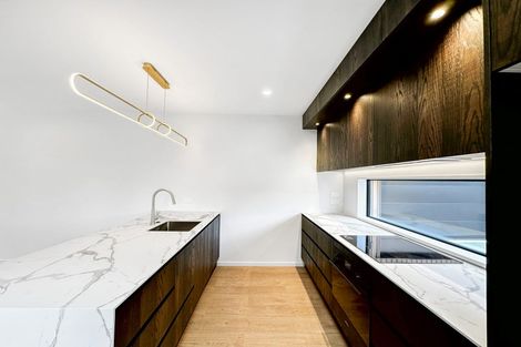 Photo of property in 2/74 Caledonian Road, St Albans, 8014
