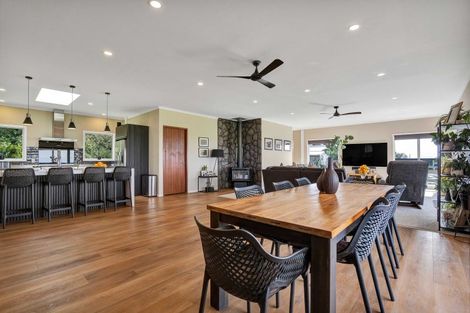 Photo of property in 80 Clearview Road, Lepperton, New Plymouth, 4373