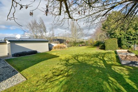 Photo of property in 42 Newburn Street, Waikaia, 9778