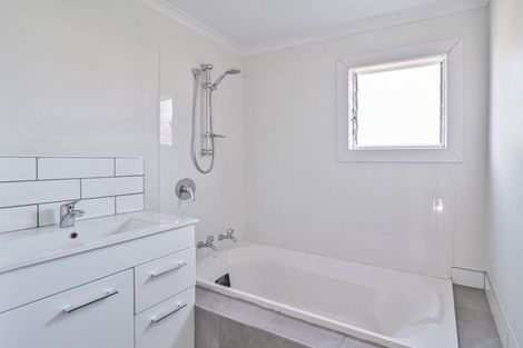 Photo of property in 14 Evenden Road, Tomoana, Hastings, 4120