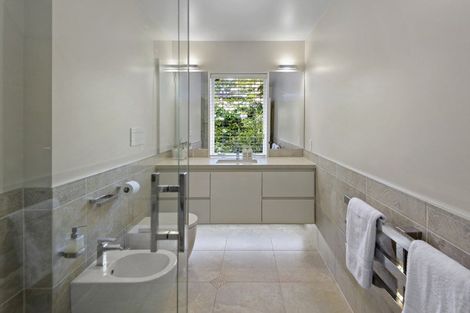 Photo of property in 89 Merivale Lane, Merivale, Christchurch, 8014