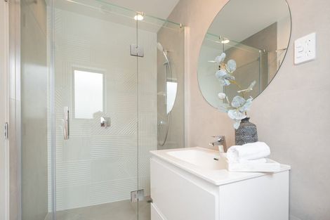 Photo of property in 7a Poto Street, Te Atatu South, Auckland, 0610