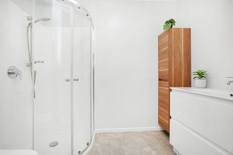 Photo of property in 2/12 Tacoma Drive, Totara Park, Upper Hutt, 5018