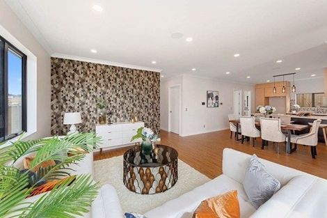 Photo of property in 7 Bushfield Drive, Flat Bush, Auckland, 2019