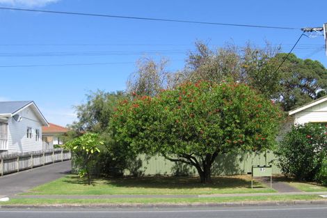 Photo of property in 2/57 Margan Avenue, New Lynn, Auckland, 0600