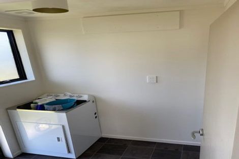 Photo of property in 98 Titirangi Road, New Lynn, Auckland, 0600