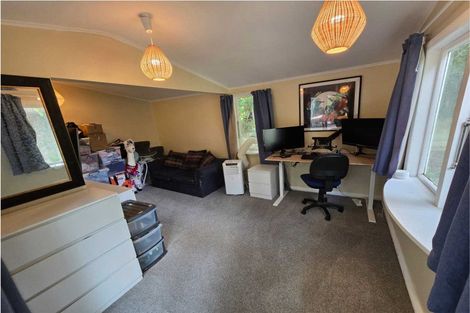 Photo of property in 73 Valley Road, Paraparaumu, 5032