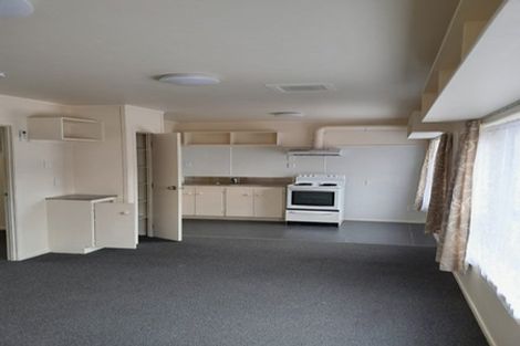 Photo of property in 2 Gorrie Road, Regent, Whangarei, 0112