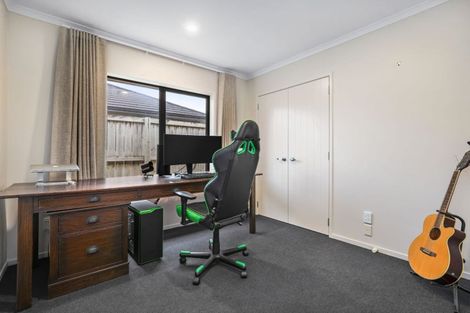 Photo of property in 123 Saint James Drive, Huntington, Hamilton, 3210