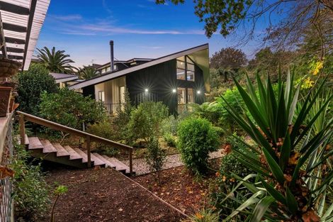 Photo of property in 70b Grand Vue Road, Kawaha Point, Rotorua, 3010