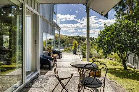 Photo of property in 51 Churchill Drive, Taradale, Napier, 4112