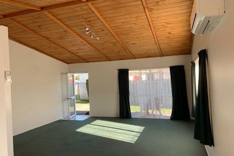 Photo of property in 27a Tuhikaramea Road, Dinsdale, Hamilton, 3204