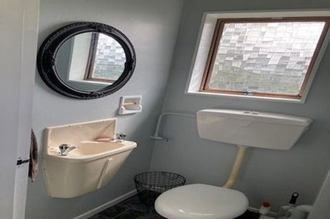 Photo of property in 3a Southern Cross Crescent, Island Bay, Wellington, 6023