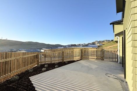 Photo of property in 5 Swinton Place, Churton Park, 6037