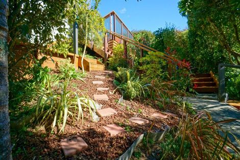 Photo of property in 10 Raroa Road, Kelburn, Wellington, 6012