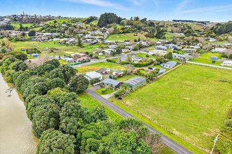 Photo of property in 5 Takarangi Street, Putiki, Whanganui, 4500