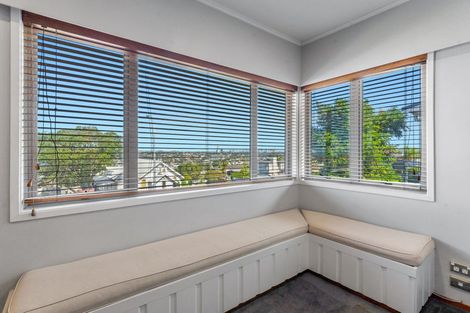 Photo of property in 11 Katui Street, Castor Bay, Auckland, 0620