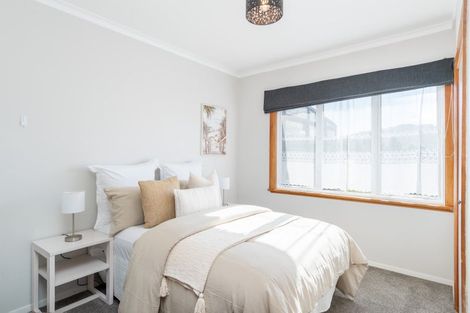 Photo of property in 28 Miro Street, Trentham, Upper Hutt, 5018