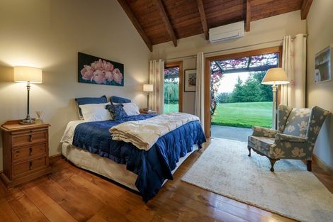 Photo of property in 355 Ballantyne Road, Wanaka, 9382