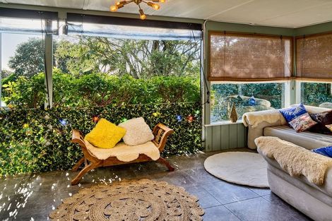 Photo of property in 70 Winara Avenue, Waikanae, 5036