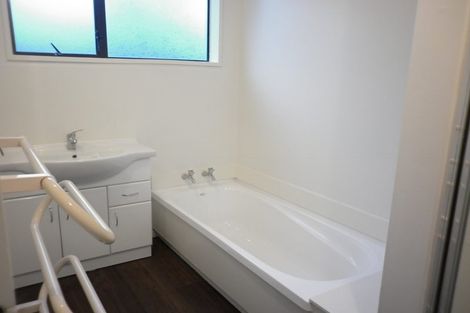 Photo of property in 136 Yaldhurst Road, Sockburn, Christchurch, 8042