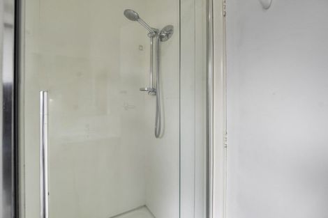 Photo of property in 82 Farquhars Road, Redwood, Christchurch, 8051