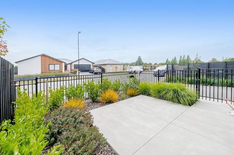 Photo of property in 12 Miromiro Street, Broomfield, Christchurch, 8042