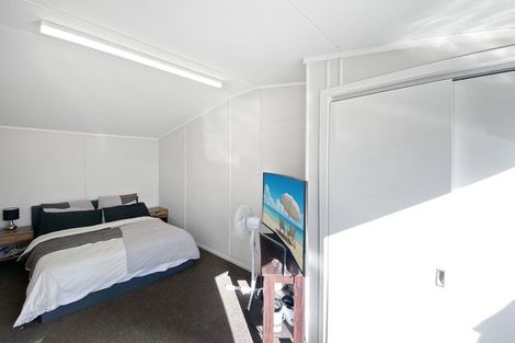 Photo of property in 8 Taupata Street, Castlecliff, Whanganui, 4501