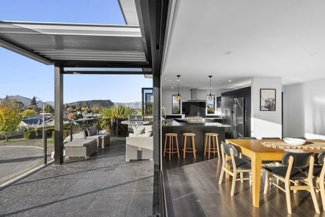 Photo of property in 30 Niger Street, Wanaka, 9305