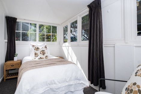 Photo of property in 42 Kuku Street, Te Awanga, 4102
