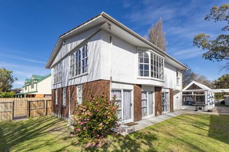 Photo of property in 55 Parkstone Avenue, Ilam, Christchurch, 8041