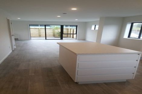 Photo of property in 16/9u Surrey Street, Tawa, Wellington, 5028
