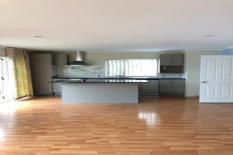 Photo of property in 25 Maypark Crescent, Flat Bush, Auckland, 2016