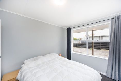 Photo of property in 24 Geraldine Crescent, Cloverlea, Palmerston North, 4412
