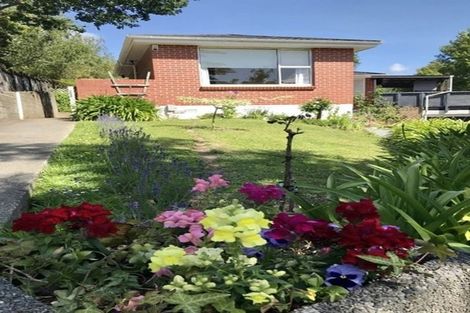 Photo of property in 1 Blue Mountains Road, Silverstream, Upper Hutt, 5019