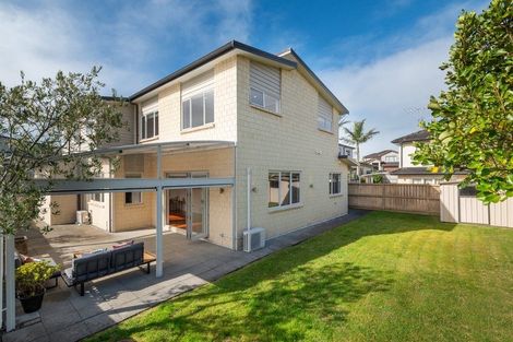 Photo of property in 42 Laurel Oak Drive, Schnapper Rock, Auckland, 0632