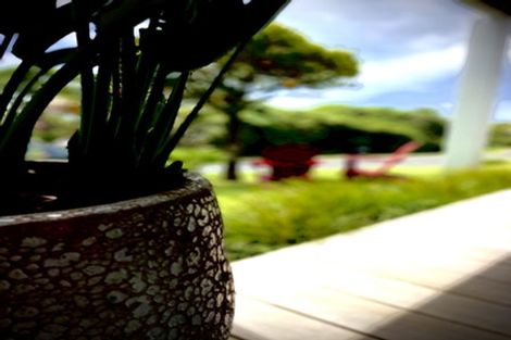 Photo of property in 21 Tindalls Bay Road, Tindalls Beach, Whangaparaoa, 0930