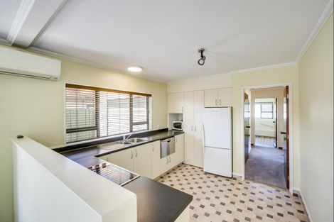 Photo of property in 2/52 Avondale Road, Taradale, Napier, 4112