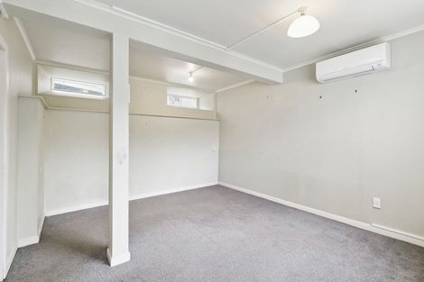Photo of property in 18 Putnam Street, Northland, Wellington, 6012