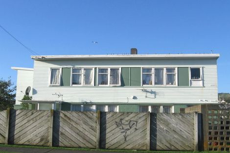 Photo of property in 16 Hazard Grove, Cannons Creek, Porirua, 5024
