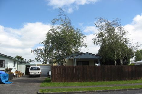 Photo of property in 2/10 Burundi Avenue, Clendon Park, Auckland, 2103