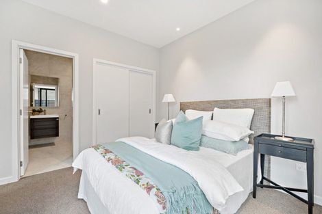 Photo of property in 14 Third Fairway Place, Albany, Auckland, 0632