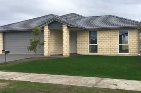 Photo of property in 48 Harding Drive, Papamoa Beach, Papamoa, 3118