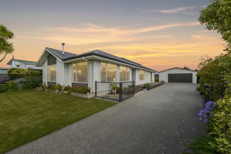 Photo of property in 61 Gray Crescent, Kaiapoi, 7630
