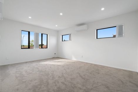 Photo of property in 8 Corin Avenue, Manurewa, Auckland, 2102