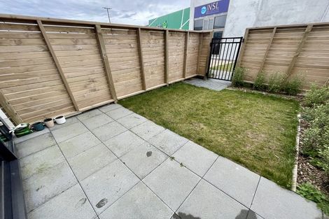 Photo of property in 5 Ara Paiwhenua, Tawa, Wellington, 5028