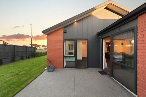 Photo of property in 15 Timatanga Road, Temple View, Hamilton, 3218